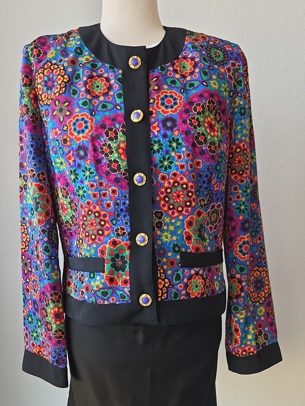 Colorful Floral Cropped Blazer Jacket Black Trim Shoulder Pads Vintage 90s